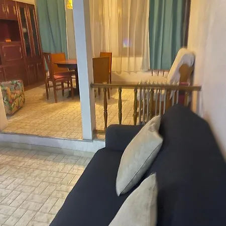 Desconecta En דירה